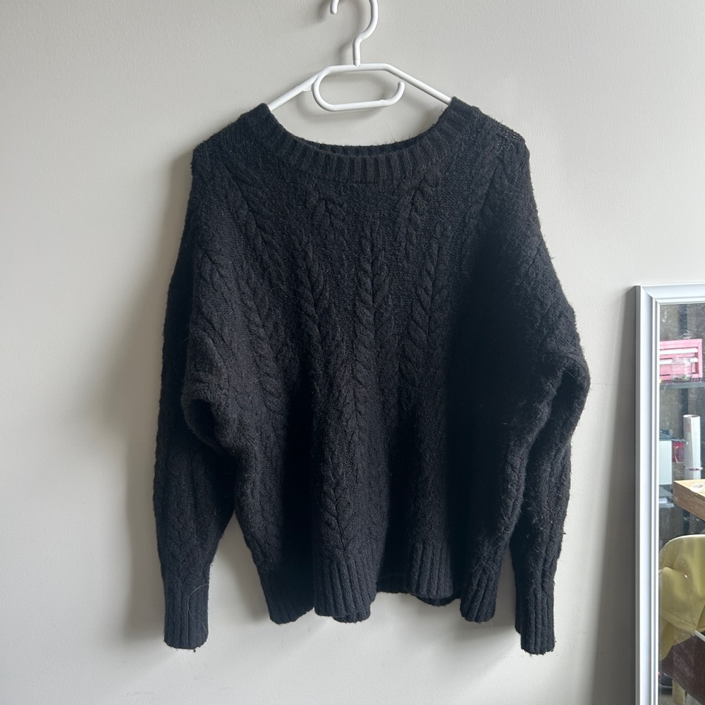 Little mountain black knit sweater one size